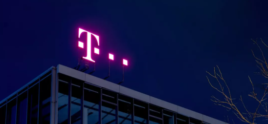 T-Mobile���⵽SIM���������������������û���Ϣ�ٴ�й¶.png